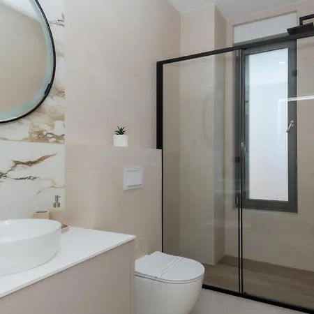 בית נופש Stunning In With Sauna *