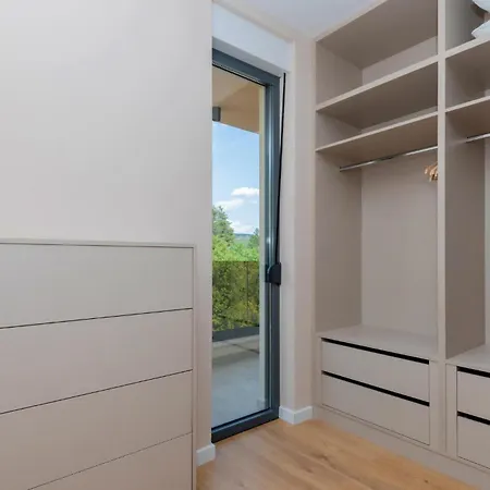 Stunning In With Sauna בית נופש אימוטסקי