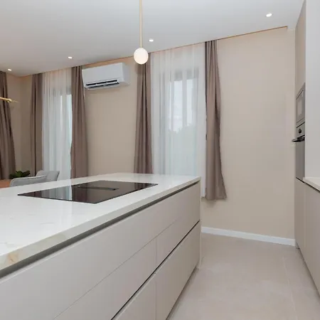 Stunning In With Sauna בית נופש